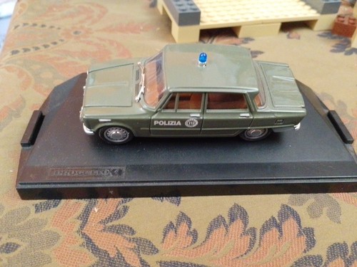Alfa romeo giulia 1600 squadra - alfa,