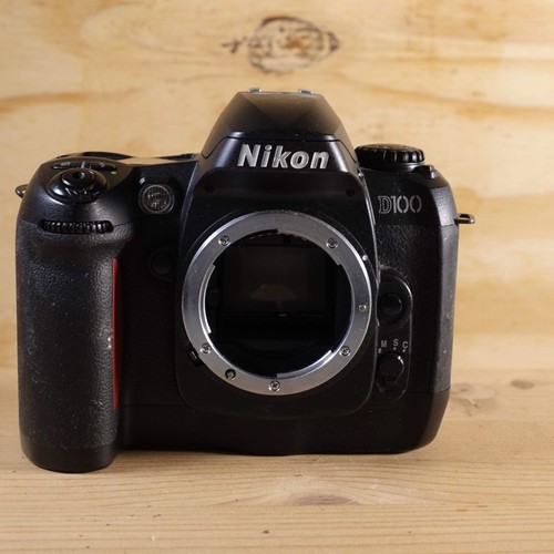 Nikon d100 dslr non - d100, testata