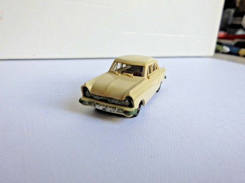 Brekina ford taunus - 1:87,