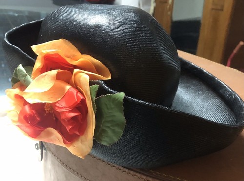 Cappellino vintage nero con - vintage,
