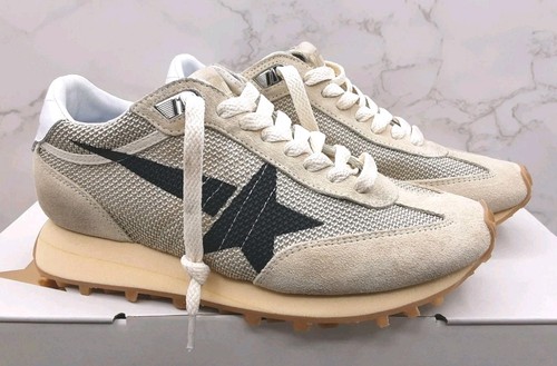 Golden goose running - golden,