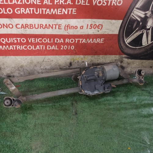Tandem motorino tergicristallo - motorino,