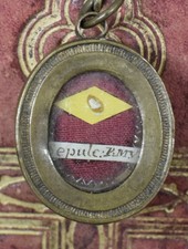 relic reliquary reliquia