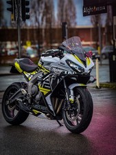 Ali Frontale per Triumph