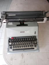Macchina da scrivere olivetti 82 (Non Funziona)