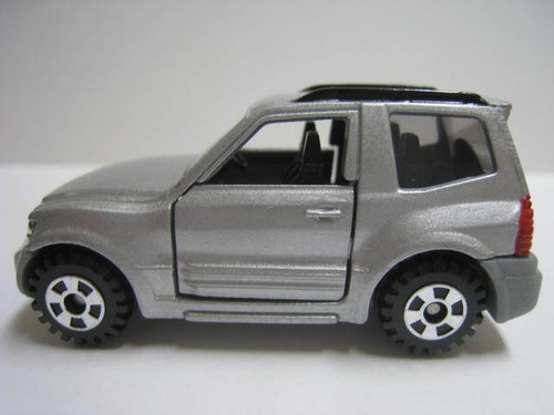 Mitsubishi pajero 126 - mitsubishi,