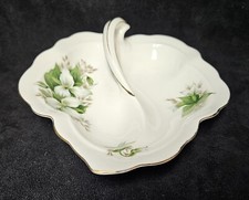 Royal Albert Trillium DIVIDED