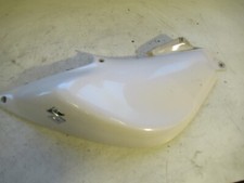 Carena serbatoio laterale Suzuki V-Strom 650 EZ13 DL650A 44171-11J0 destra bi...