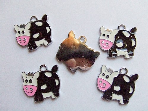 2pz ciondoli mucca charms - , in