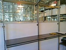 Appendiabiti a parete per negozio