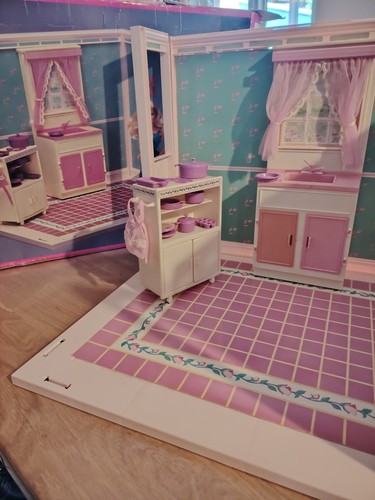 Barbie vintage living - barbie, pretty