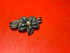 spilla argento floreale in filigrana vintage art deco con strass e perla