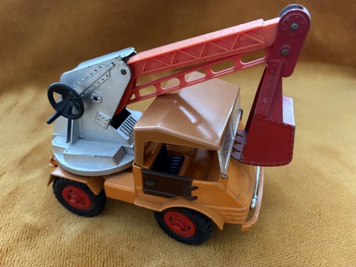 Giocattolo latta unimog - in,