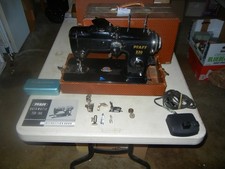 Macchina da cucire automatica