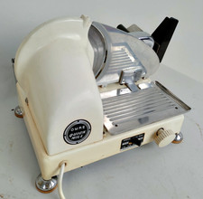 Affettatrice OMRE Quick Mill Bianco made in Italy design Icona vintage'60 -82H