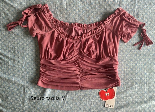 Top rosa nuovo con - , etichetta