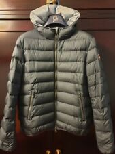 Piumino Colmar Bimbo, di colore blu, interno grigio chiaro in ottime condizioni 