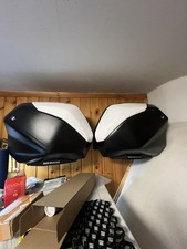 Supporto da parete per borse laterali BMW S1000XR 2020–2025 – Set per 2 borse