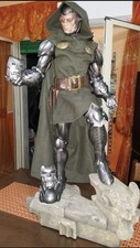 Dr Doctor Doom Legendary Scale