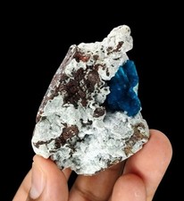Cavansite naturale su minerali