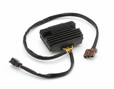 REGOLATORE DI TENSIONE PER