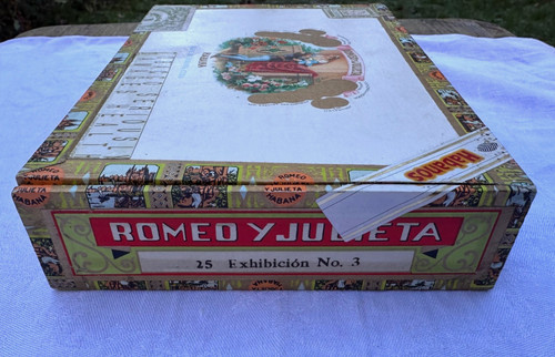 Romeo julieta exhibition - romeo, y