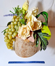 Composizione fiori e frutta finti viridea in tronco di legno