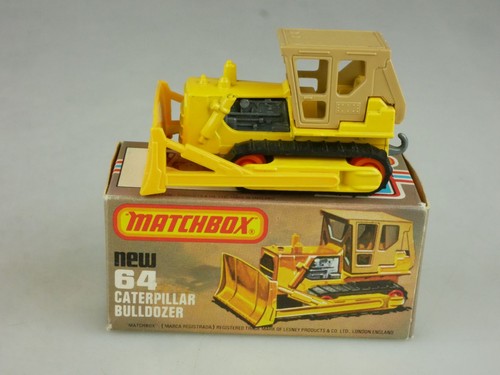 Bulldozer caterpillar - bulldozer,