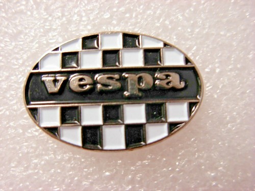 Vespa pin badge oval - vespa,