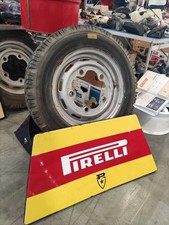 PORTA RUOTA LATTA SM PIRELLI VINTAGE ESPOSITORE METALLO AUTOMOBILIA MODERNARIATO