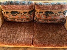 Divano 2 posti ampio texturizzato usato