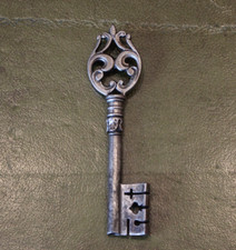 CHIAVE ANTICA IN FERRO EPOCA 1800 CLE' CLEF ANCIENNE IRON KEY SCHLUSSEL