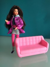 "MATTEL" Divano per Barbie, 2000, colore rosa, altezza 10,5 cm.