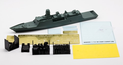 700 nave scorta - 1/700, di