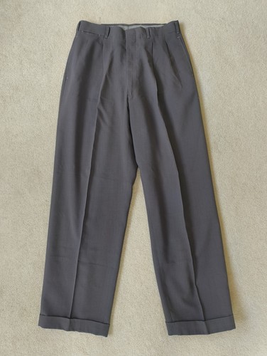 Pantaloni pantaloni pantaloni