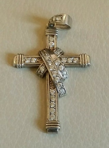 Croce ciondolo per catena