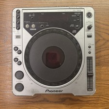 Pioneer CDJ-800 (compact disc player)