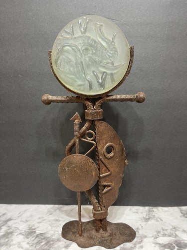 Lampadario etnico brutalista
