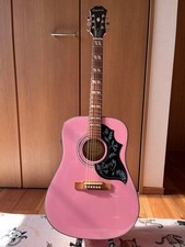 Chitarra acustica-elettrica