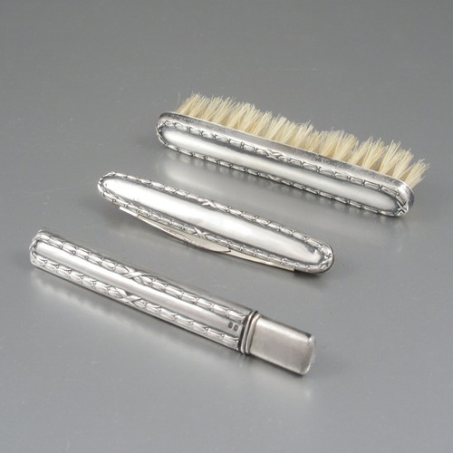 Antico set baffi tedesco