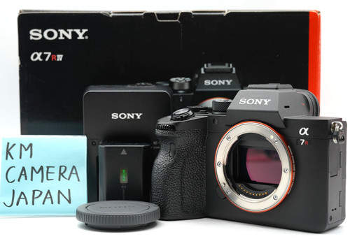Fotocamera digitale mirrorless