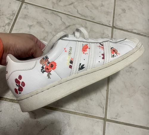Adidas superstar women us7 - adidas, women’s