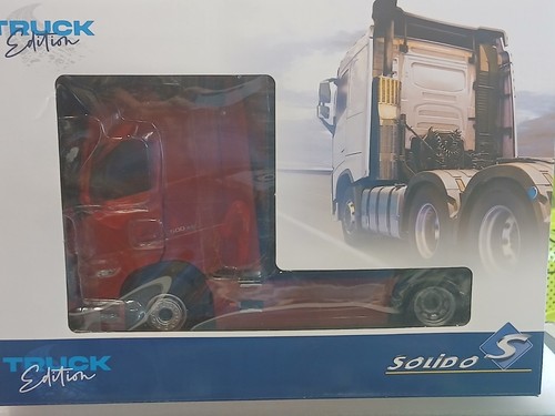 Solido 2400104 motrice volvo - 2400104,
