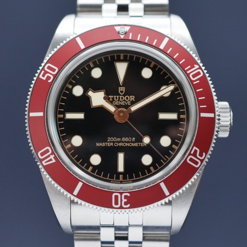 Tudor black bay borgogna - borgogna,