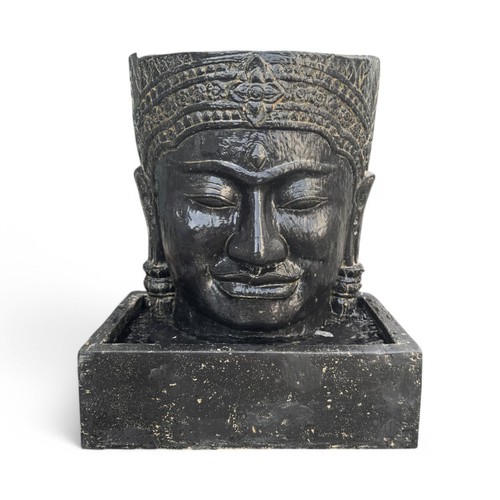Fontana testa khmer - fontana,