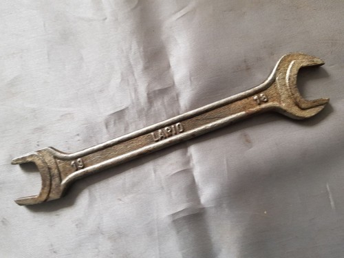 Lario wrench damaged - damaged, 18/19