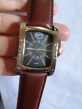 MONTRE RECTANGULAIRE QUARTZ -