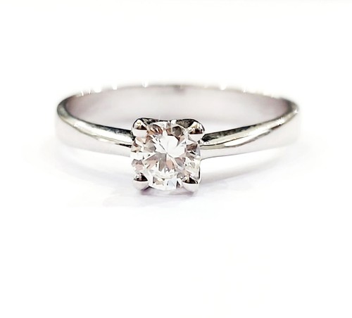 Anello solitario modello