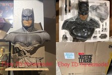 Statua in resina busto Queen