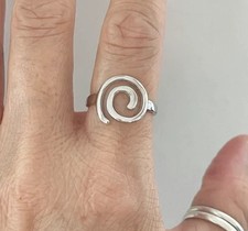 Anello a fascia in argento